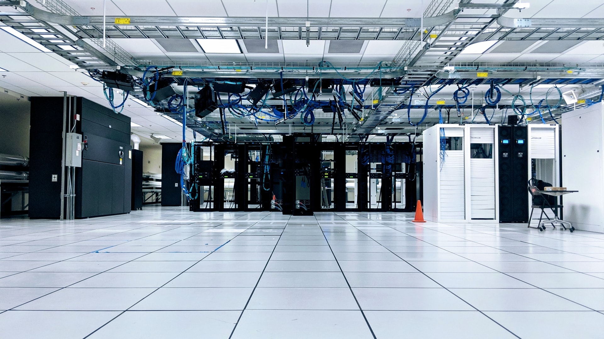 4 steps to creating a server maintenance plan that works! | Storm Internet